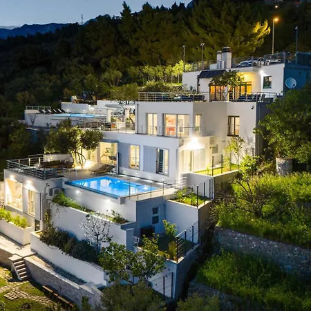 Pape 아파트 포드고라