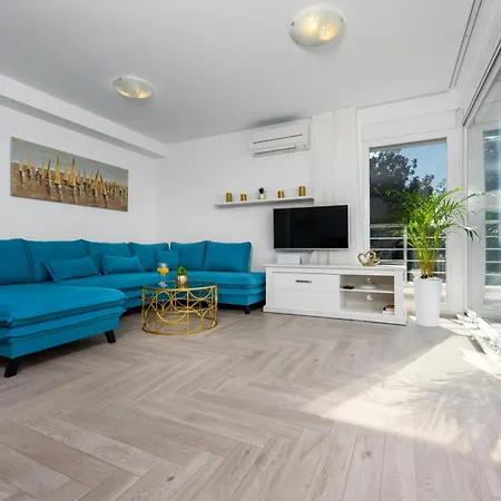 Apartment Pape Podgora