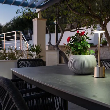 Pape Podgora (Split-Dalmatia)